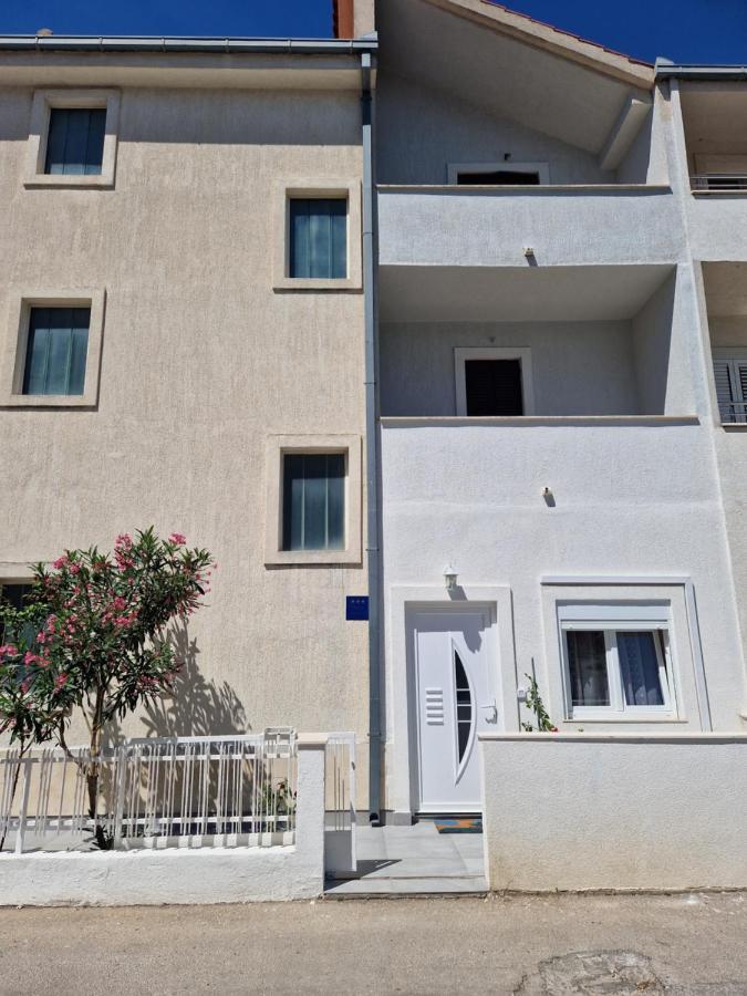 דירות ספליט Apartman Leana מראה חיצוני תמונה