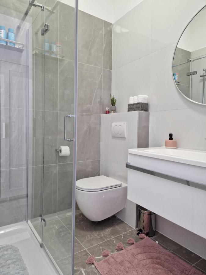 דירות ספליט Apartman Leana מראה חיצוני תמונה
